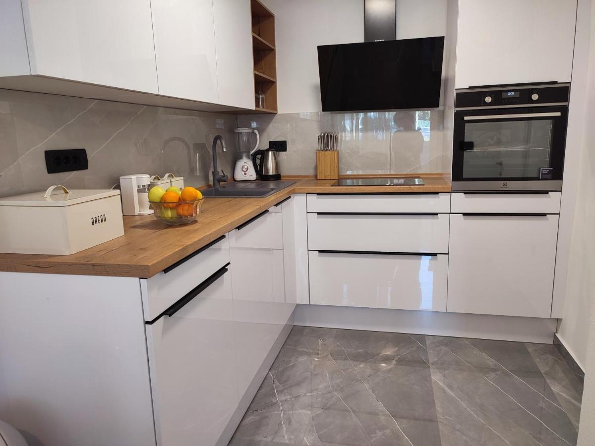 Apartman Ivan Kaštela Esterno foto